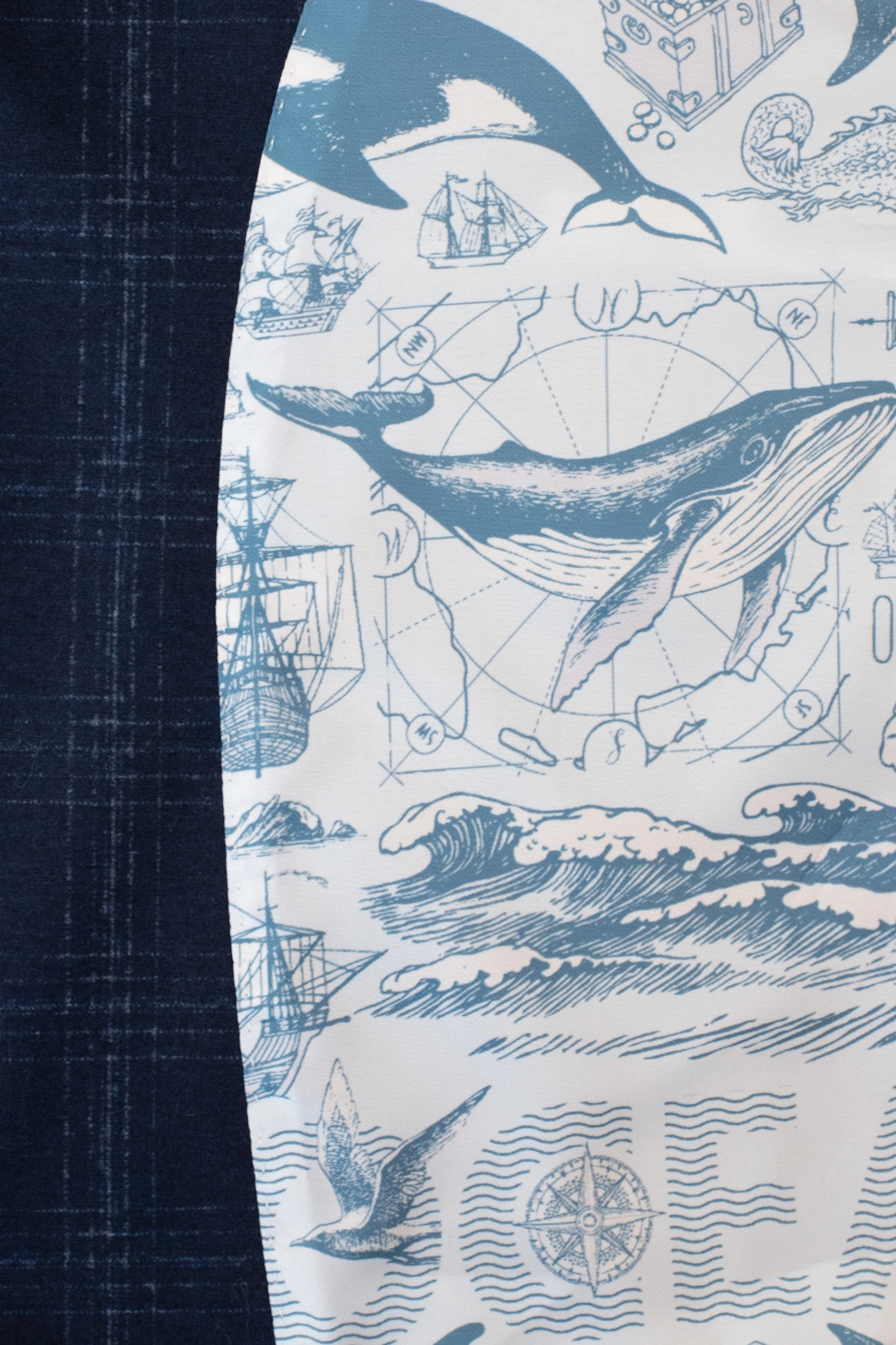 garnitur-granatowy-w--krate-podszewka