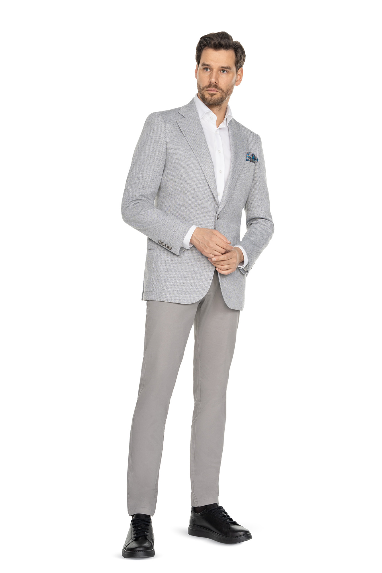 szara-marynarka-tkanina-w-strukture